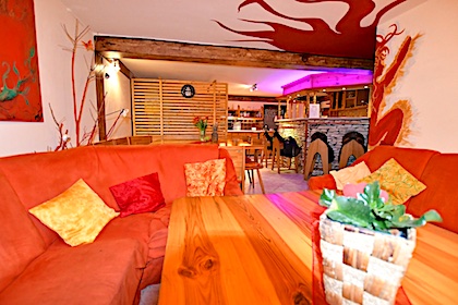 Bar im Clubhotel Ollywood